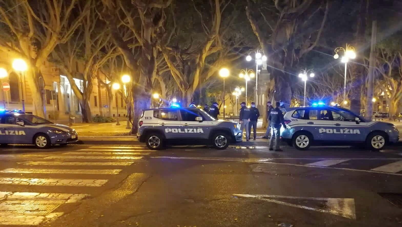 Cagliari, blitz della polizia in piazza del Carmine: rintracciati 13 stranieri senza permesso di soggiorno