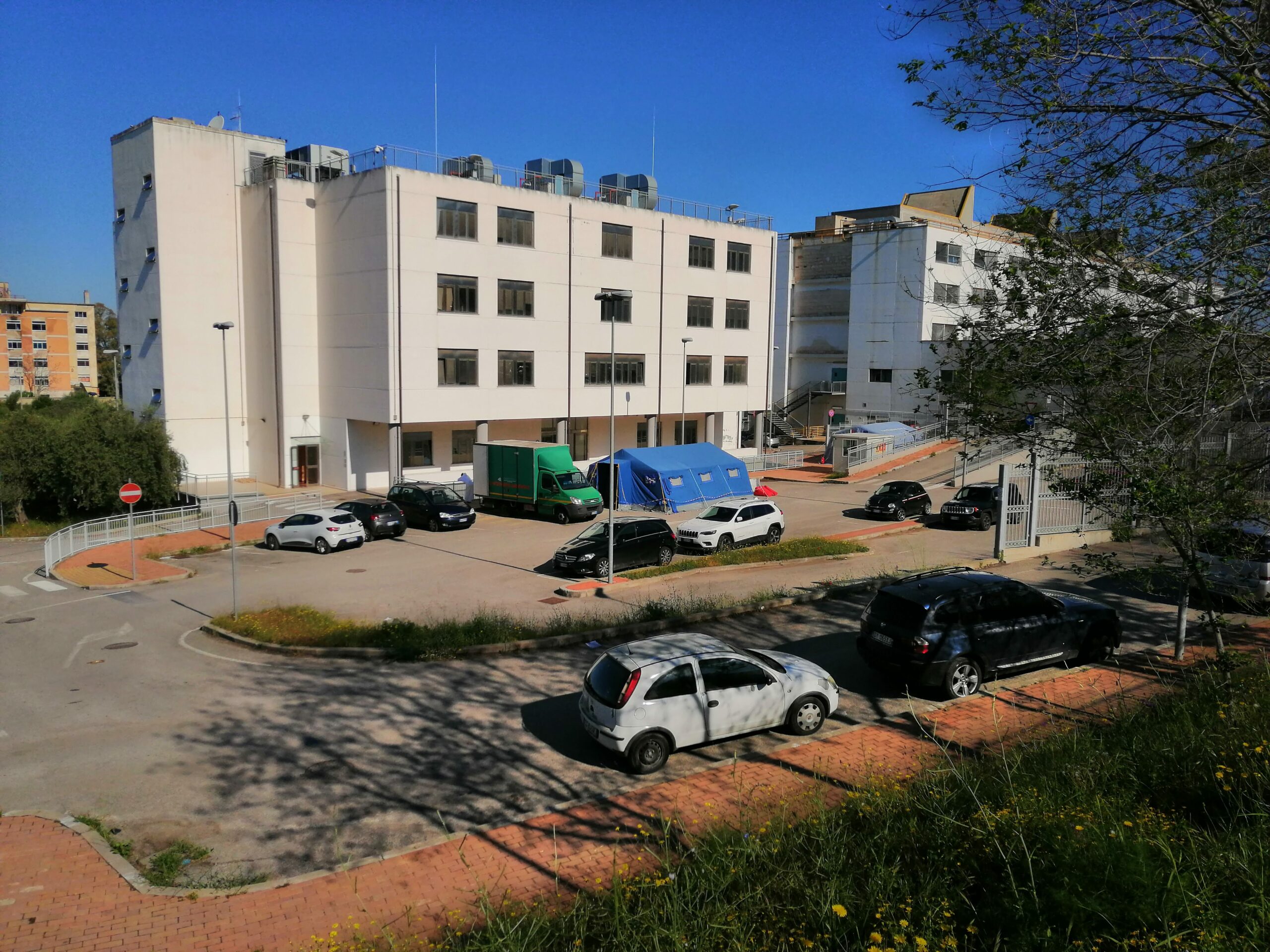 Ragazzina sarda positiva al Covid ricoverata a Sassari: “Sospetta variante inglese”