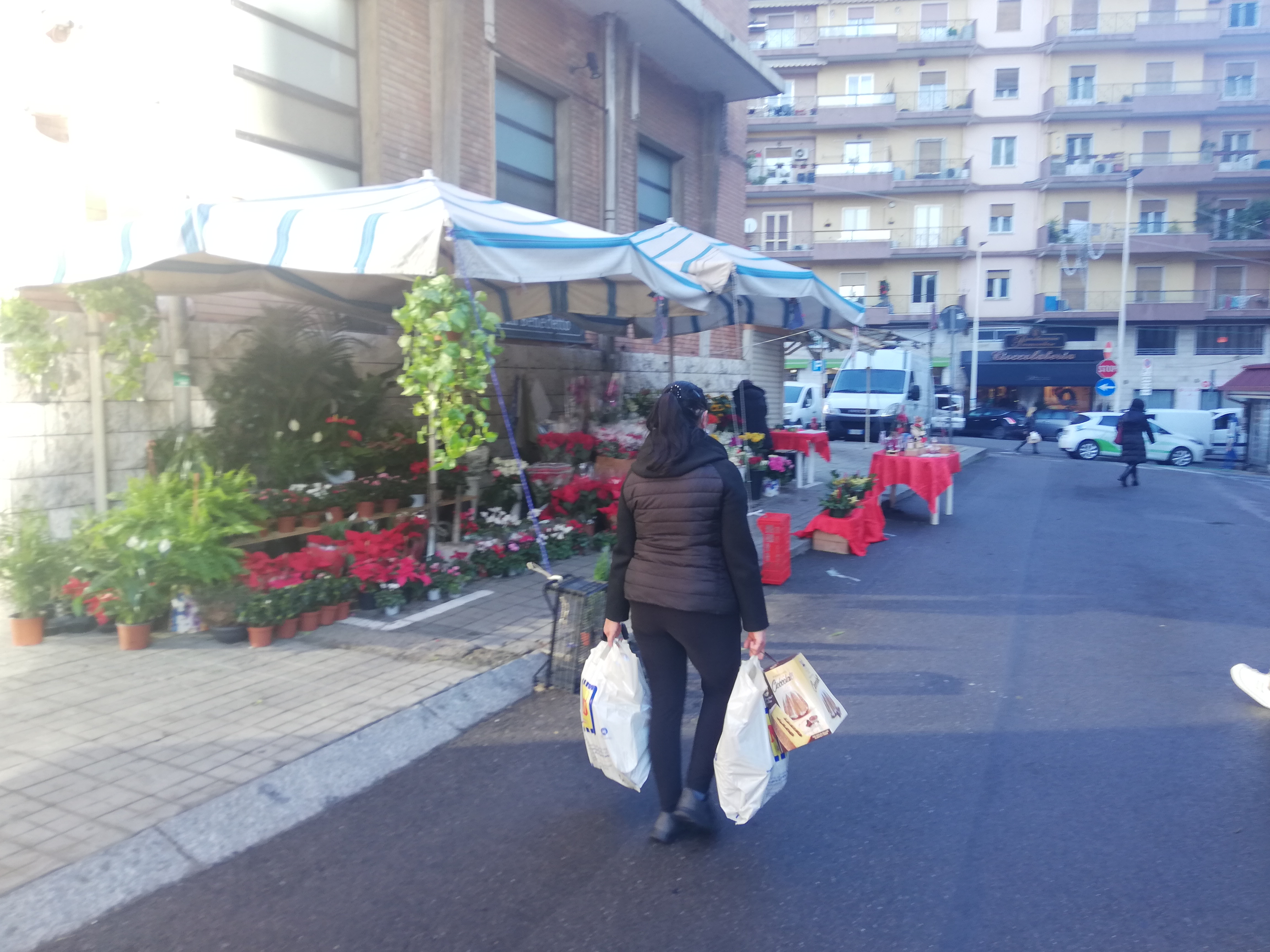 La Sardegna riparte, scatta la zona gialla: bar e ristoranti aperti dopo 15 giorni