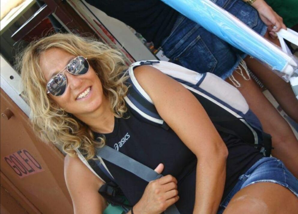 “Mia mamma 85enne senza vaccino bloccata a Costa Rei da maggio, a Cagliari troppi rischi”