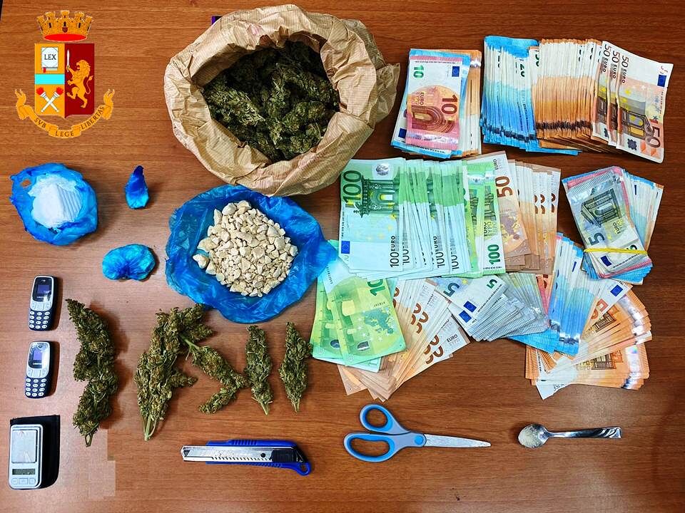 Cagliari, spaccio a conduzione familiare: coppia finisce in manette