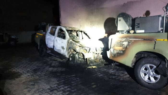 Attentato col fuoco al Corpo forestale di Sant’Antioco, ci sono anche 5 indagati