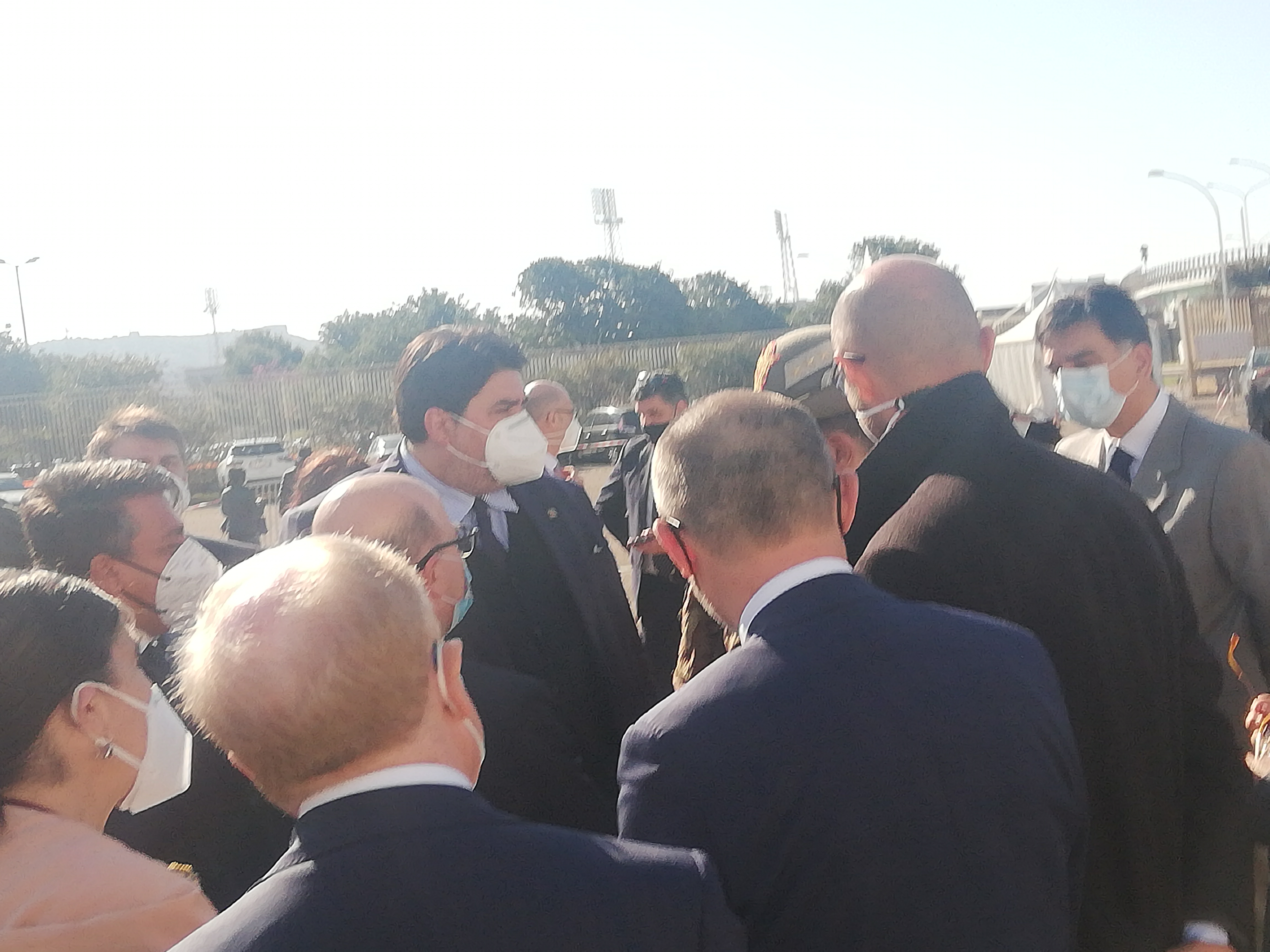 Figliuolo a Cagliari, la maxi partita dei vaccini: primo faccia a faccia con Solinas alla Fiera