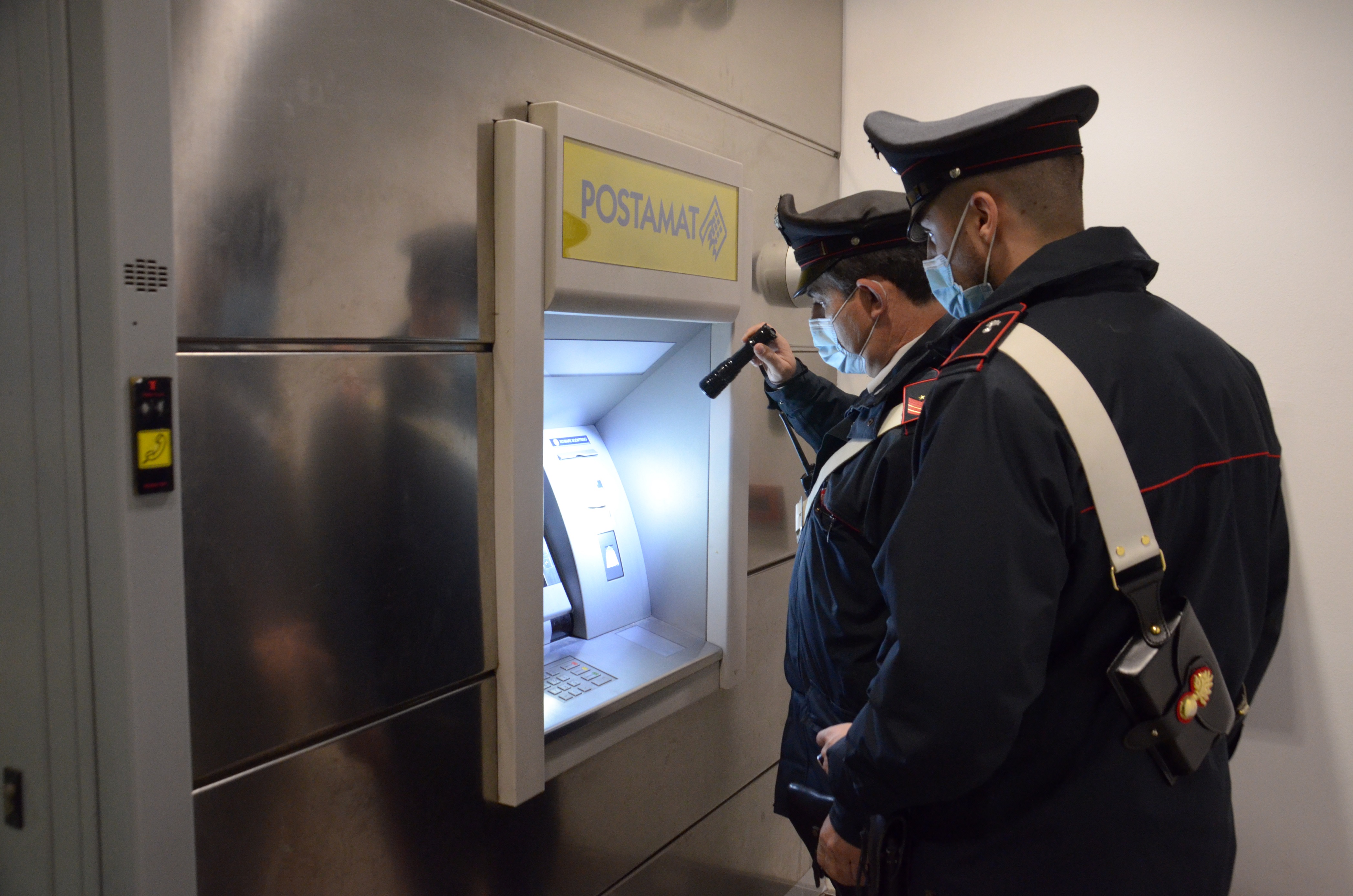 Truffa della poltrona, 70enne raggirato e derubato da due finti acquirenti online a Selargius