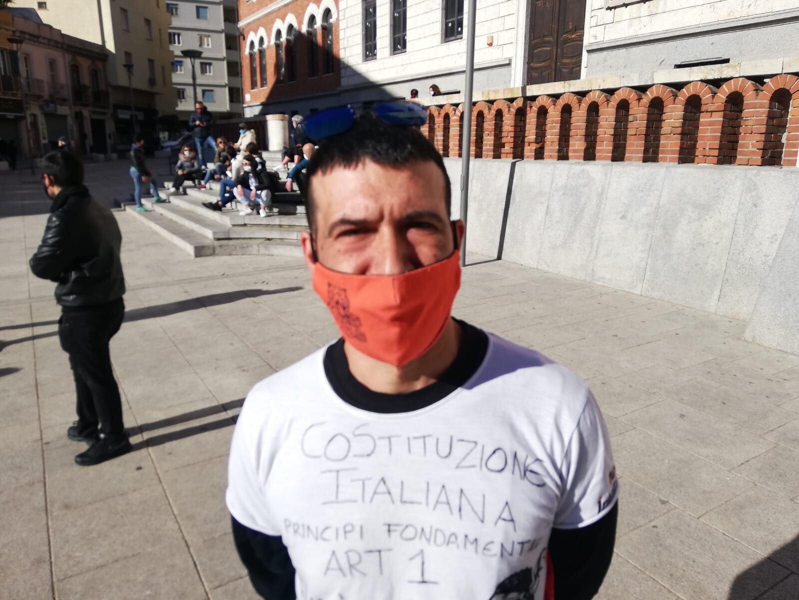 Mario Dessi, barista cagliaritano: “In un giorno due scontrini, ma gli altri campano col reddito di cittadinanza”