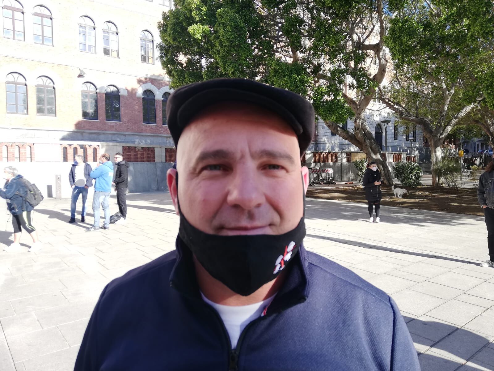 Partite Iva in piazza a Cagliari, a Radio CASTEDDU Massimiliano: “A 42 anni costretto a farmi aiutare dai miei genitori pensionati”