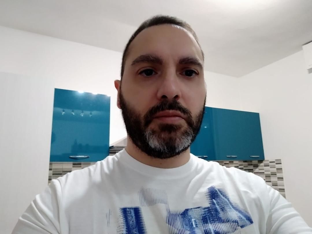 Cagliari, barbieri e parrucchieri fermi per due settimane: “Abbiamo sempre rispettato le regole”
