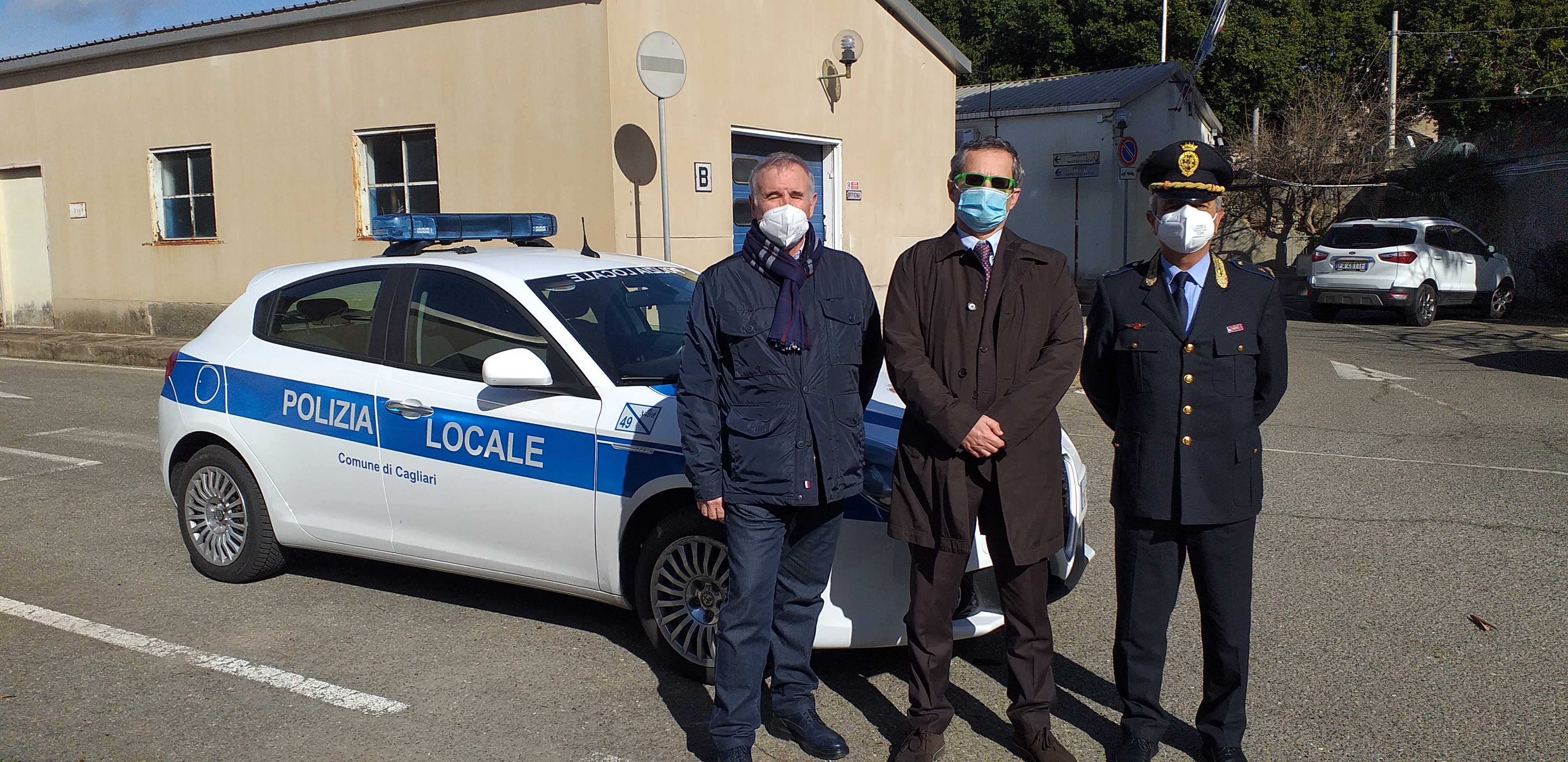 Cagliari, insulti ai vigili durante i controlli in piazza Yenne: “Ingiustificabile”