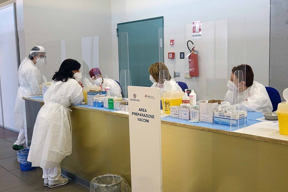Sardegna, il virus avanza ancora: 369 contagi e tredici ricoveri in più con altri quattro morti