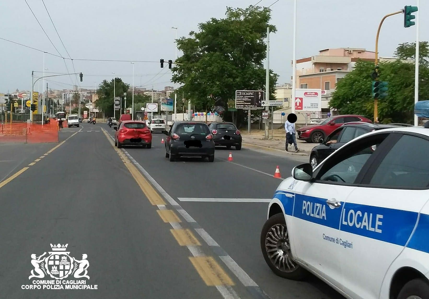 Cagliari, tamponamento in viale Marconi: due donne all’ospedale