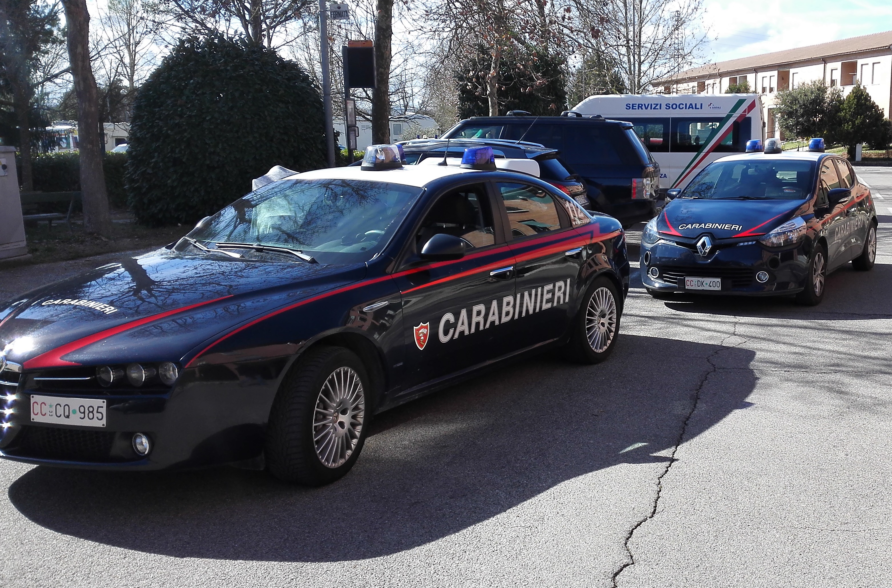 Vandalizza un’auto ritenendola del rivale in amore, 38enne denunciato a Sinnai