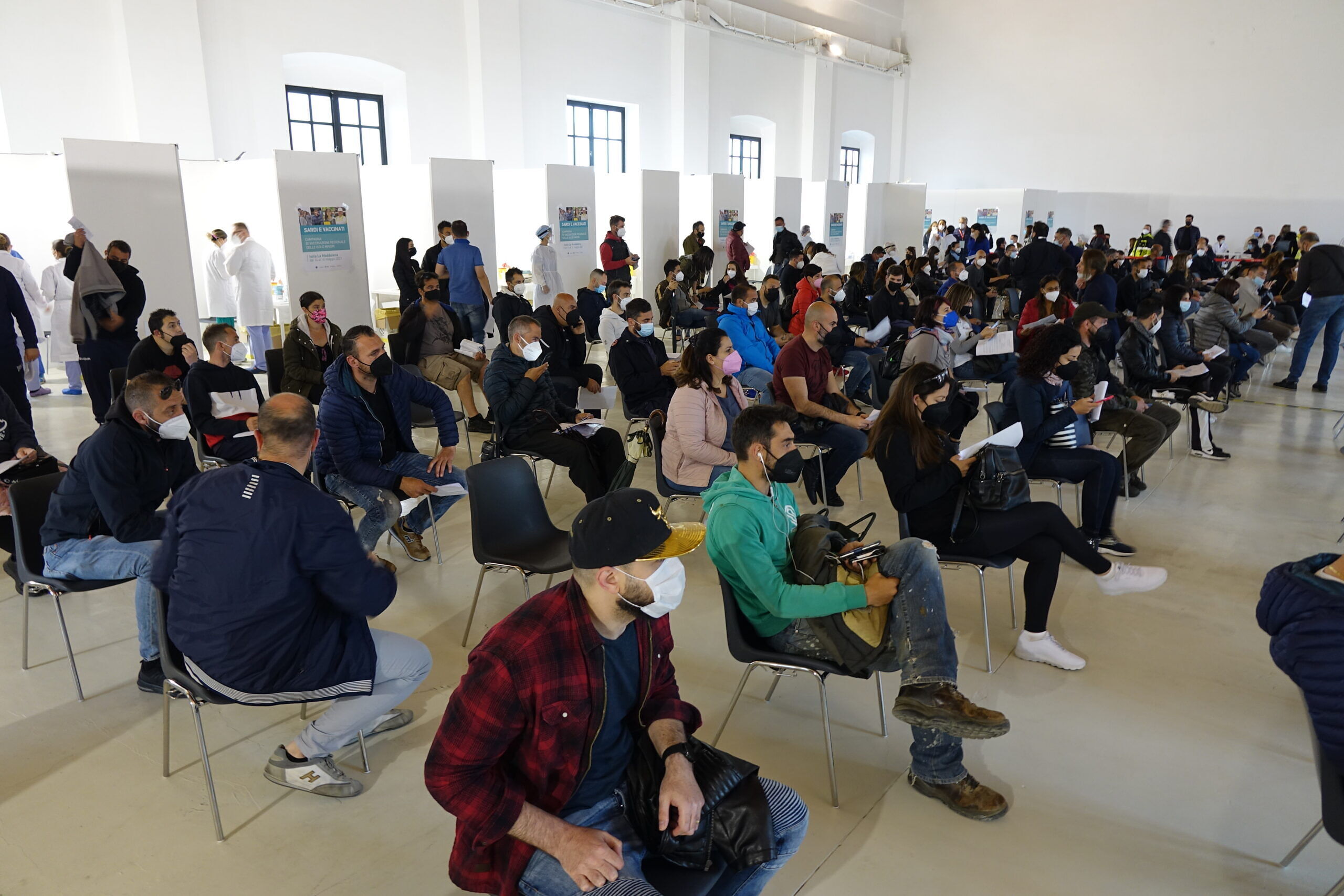 Corsa alle vaccinazioni, tutto esaurito in pochi minuti per gli Open Day della Sardegna