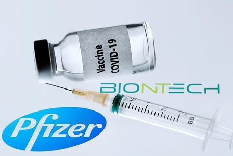 Sì ai vaccini a domicilio in Sardegna, accordo coi medici: avranno le siringhe con dosi già pronte