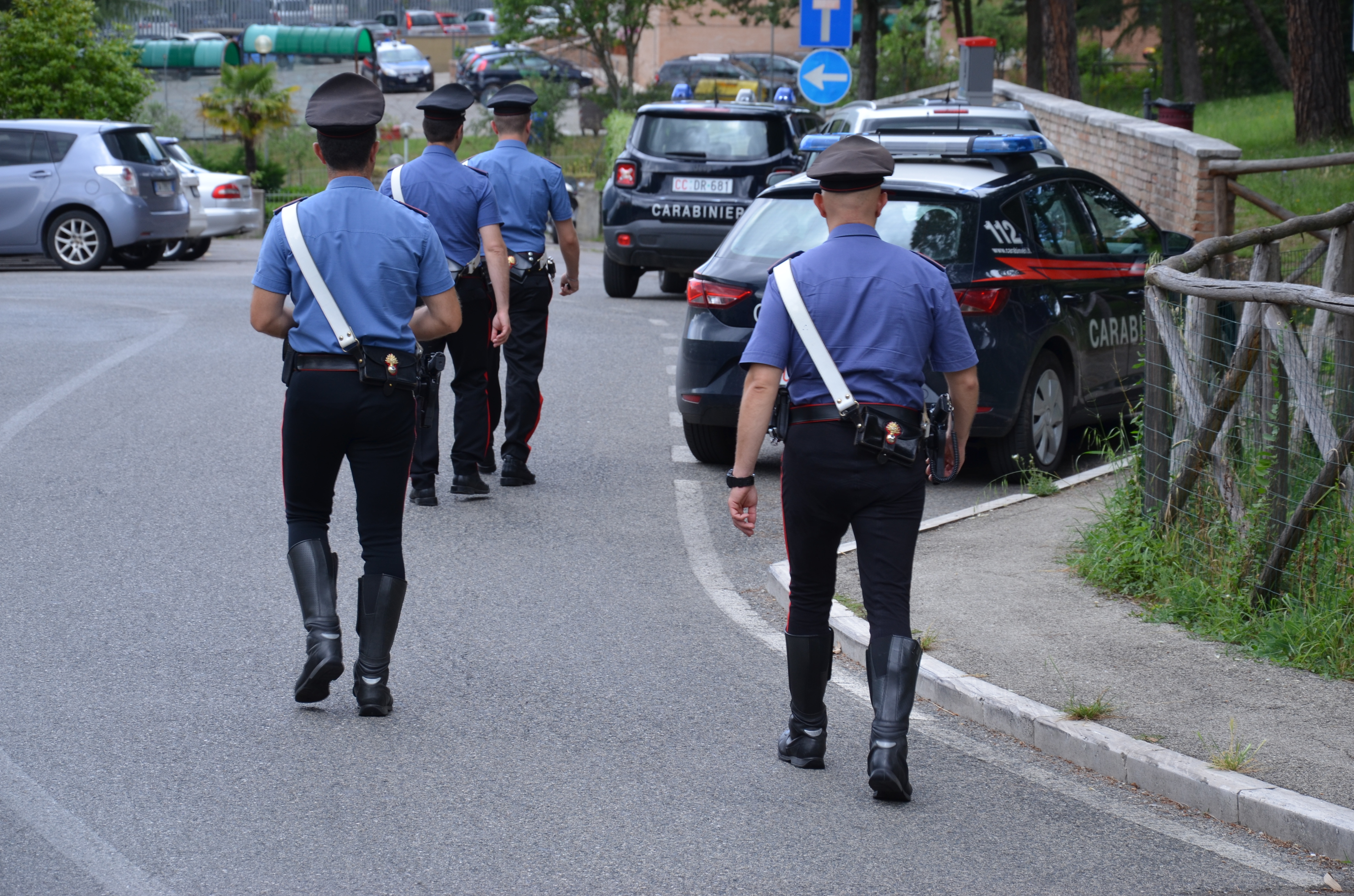 Cagliari, in casa droga e denaro: giovane arrestato in via Fasano