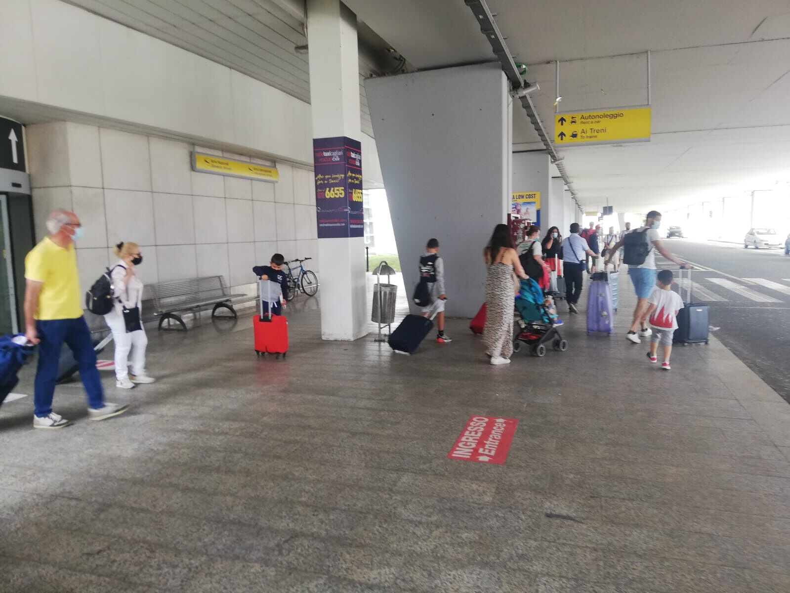 Variante Delta, accordo tra Regione e aeroporti sui controlli: paura per gli arrivi da Russia e Regno Unito