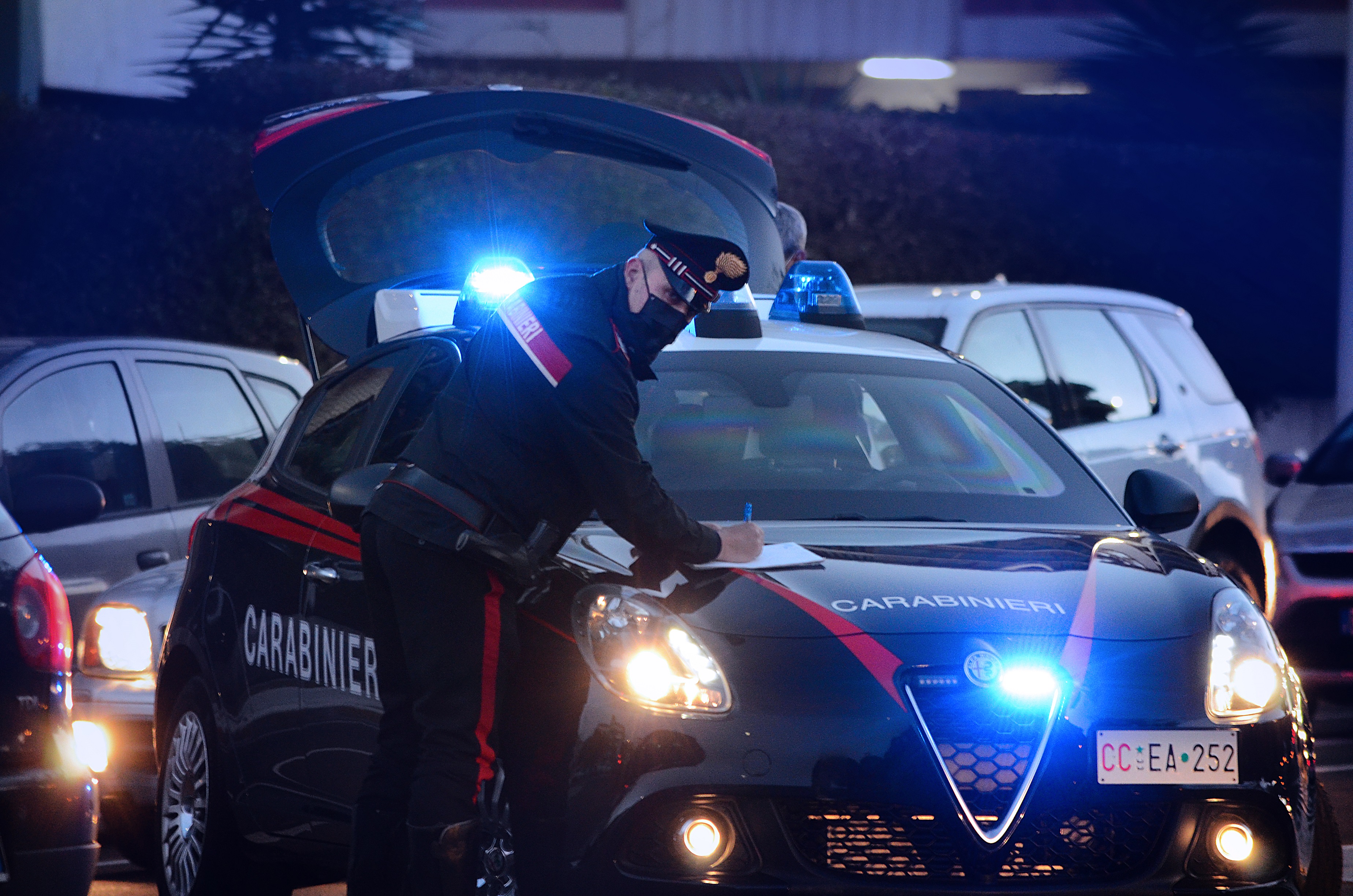 Villacidro, scontro tra auto all’incrocio: i due conducenti all’ospedale