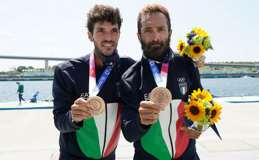 Tokyo, il sardo Stefano Oppo medaglia di bronzo nel canottaggio