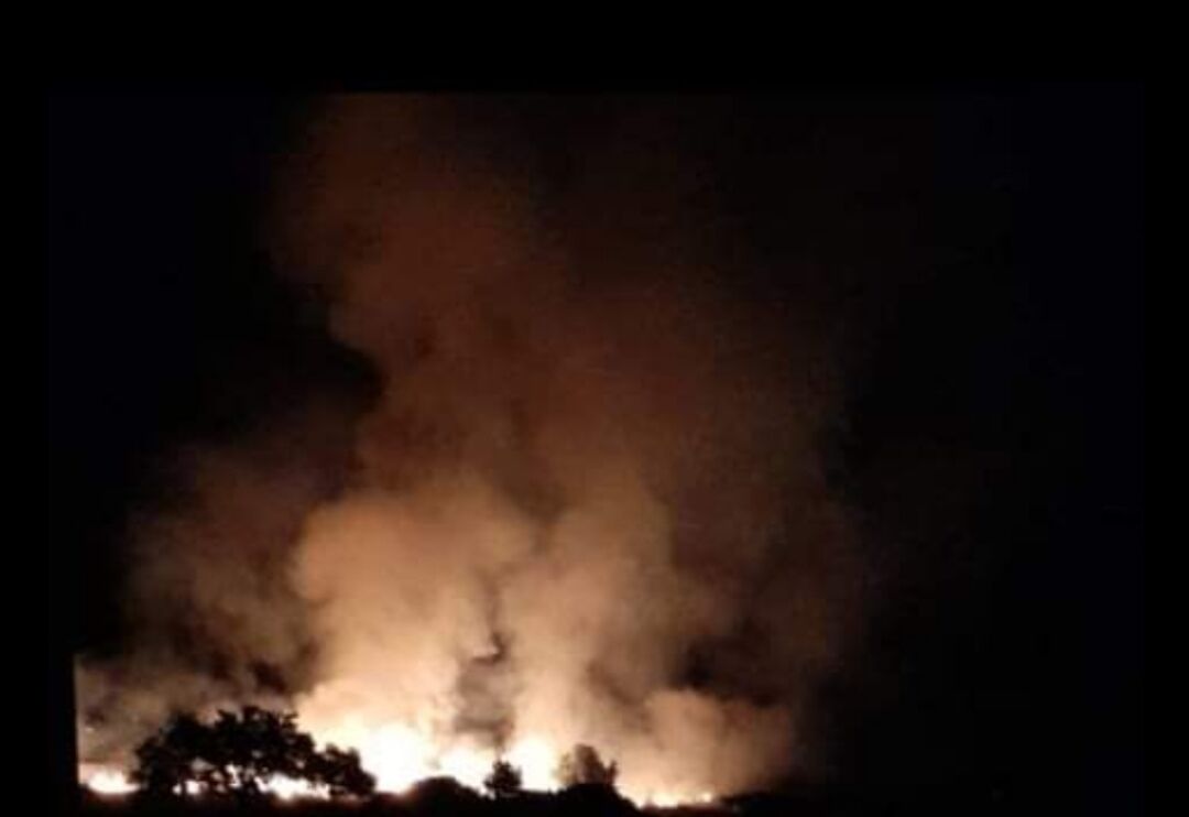 Maracalagonis, vasto incendio minaccia i residenti di via Della Resistenza