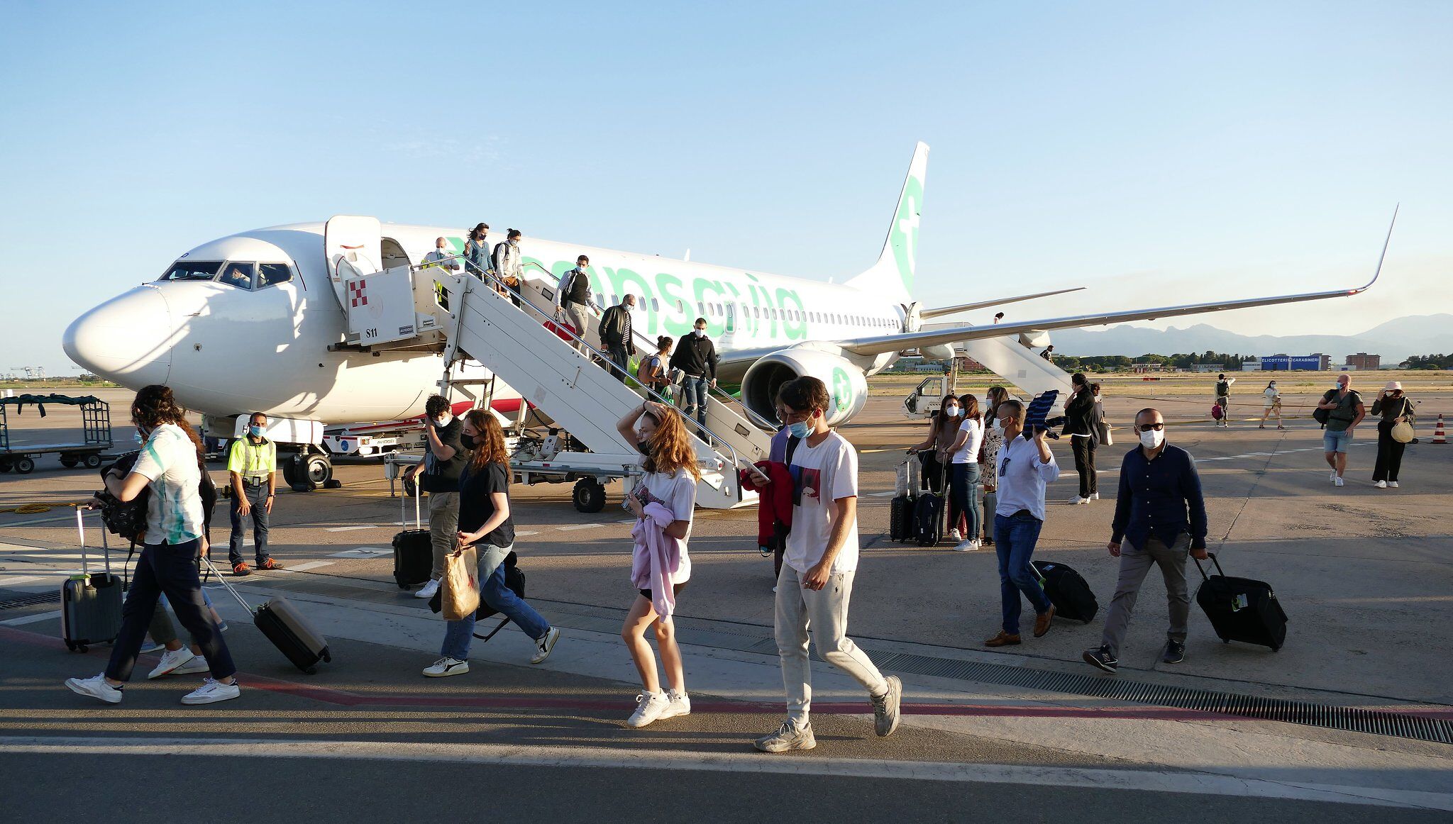 Boom turismo a Cagliari, all’aeroporto sfiorati i 65 mila passeggeri nel fine settimana