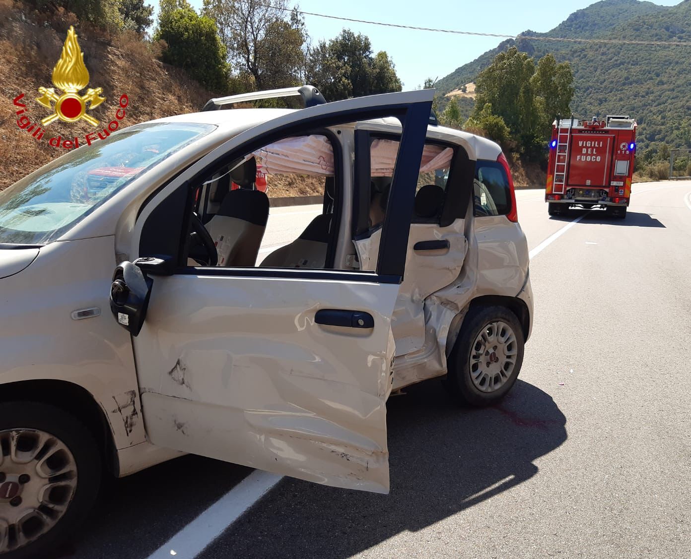Furgone centra in pieno una Fiat, pensionato 79enne gravissimo all’ospedale di Lanusei