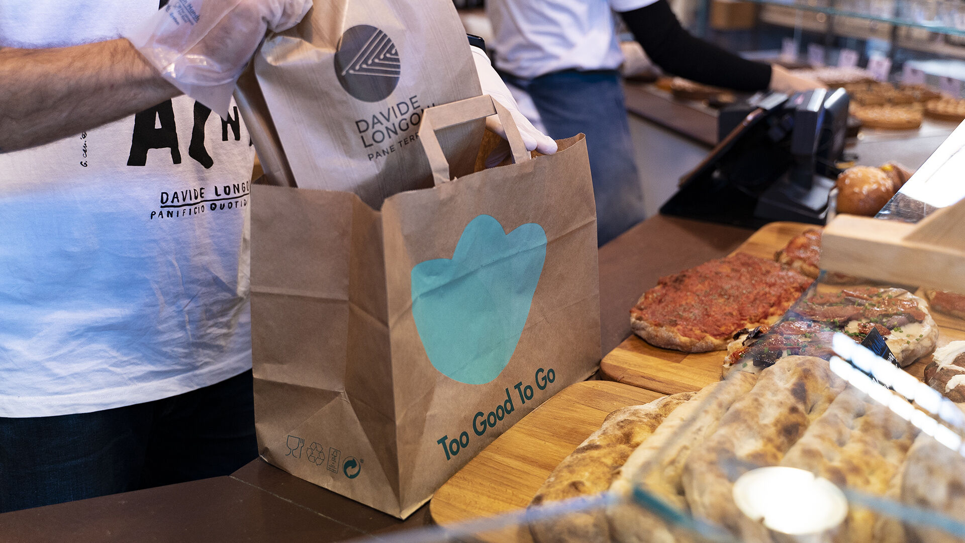 Cagliari nella rete anti spreco Too Good To Go: niente cibo invenduto e risparmio per i clienti
