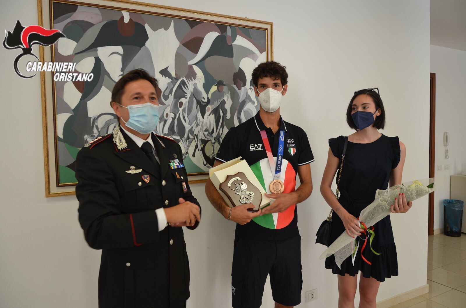 Il bronzo olimpico Stefano Oppo festeggiato a Oristano dai colleghi carabinieri