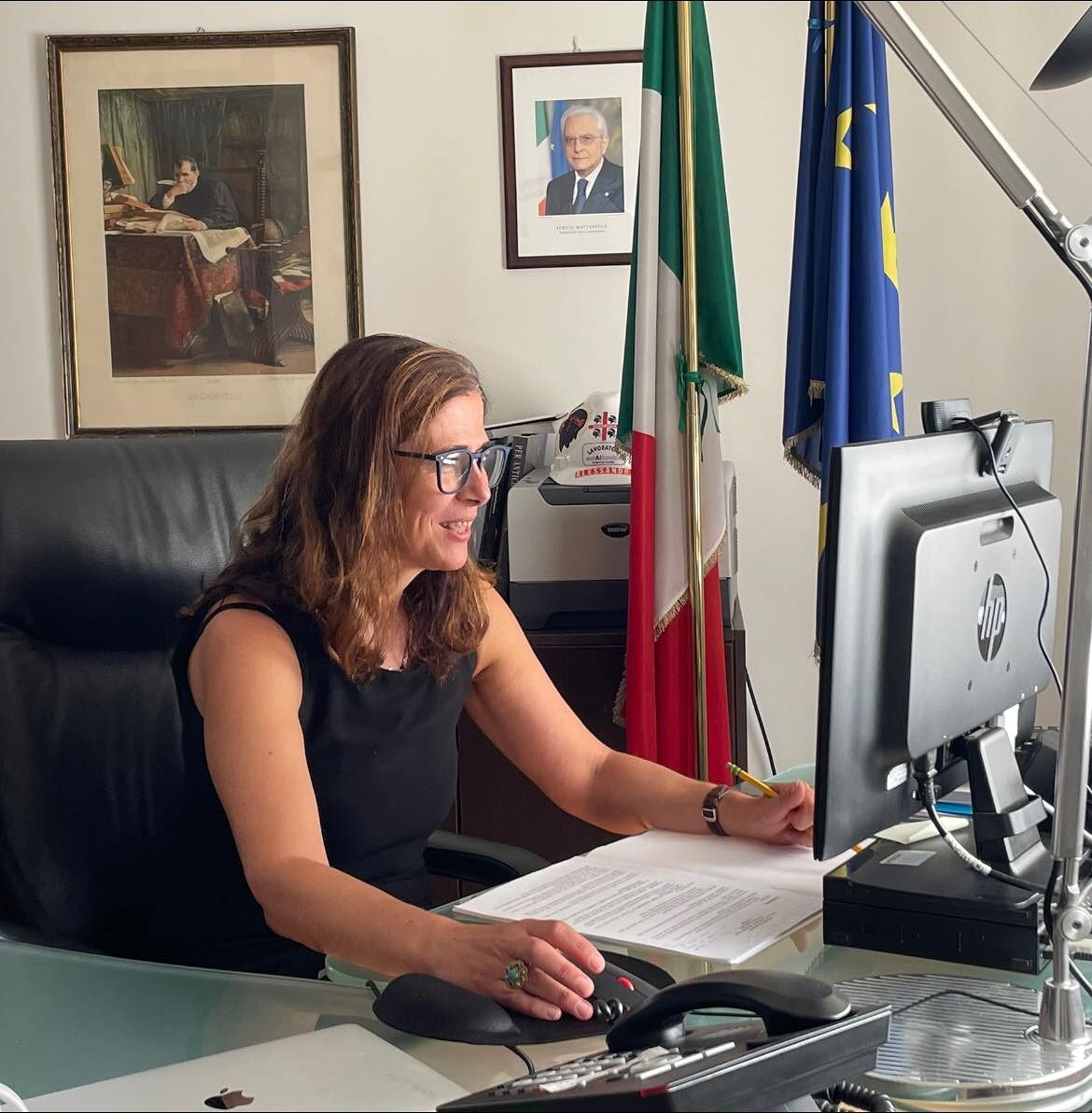 Amministrative, la viceministra Todde in campo per Carbonia candida Luca Pizzuto sindaco