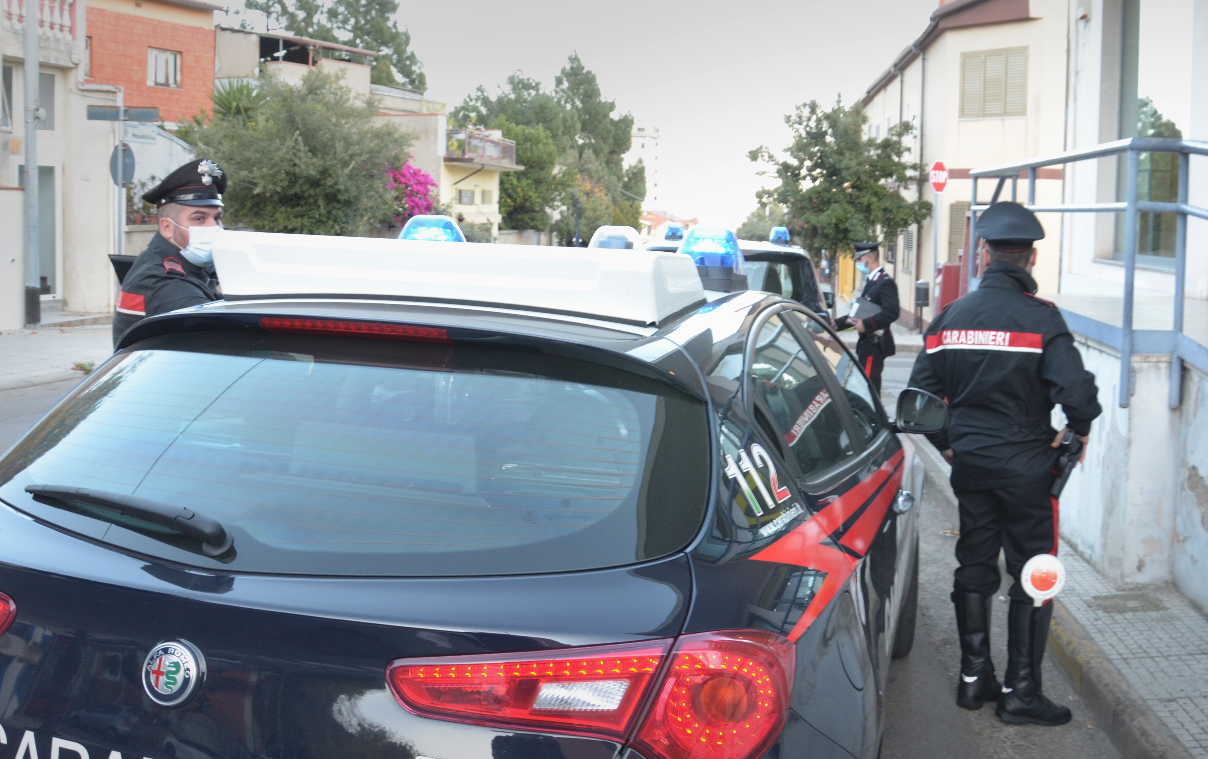 Sorpreso mentre cede droga a uno studente, 25enne arrestato a Villasor