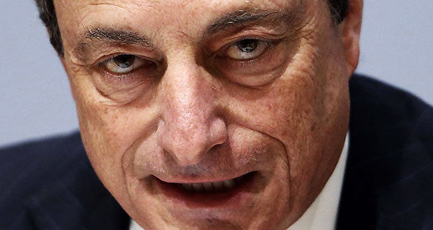 Non si lavora senza green pass: il governo verso l’obbligo in aziende pubbliche e private