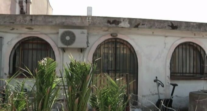 “Lazarus non ha lasciato la casa di Selargius, quando ne troverà un’altra restituirà le chiavi”