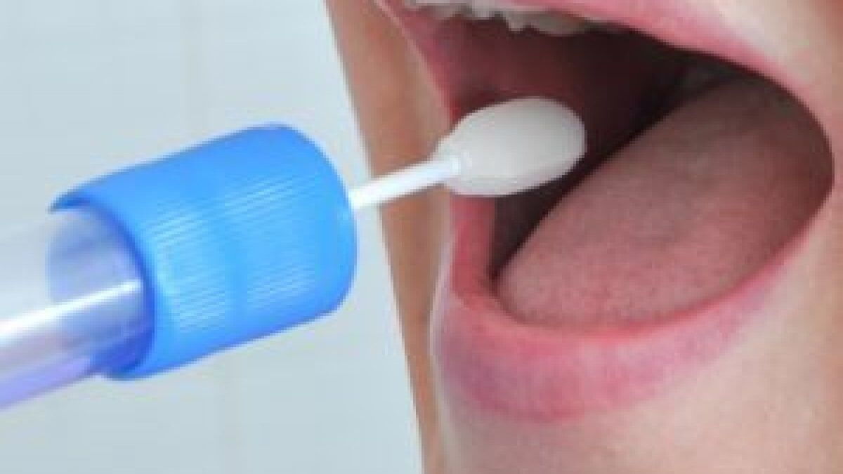 Covid, sicurezza a scuola in Sardegna: “Sì ai tamponi salivari obbligatori”