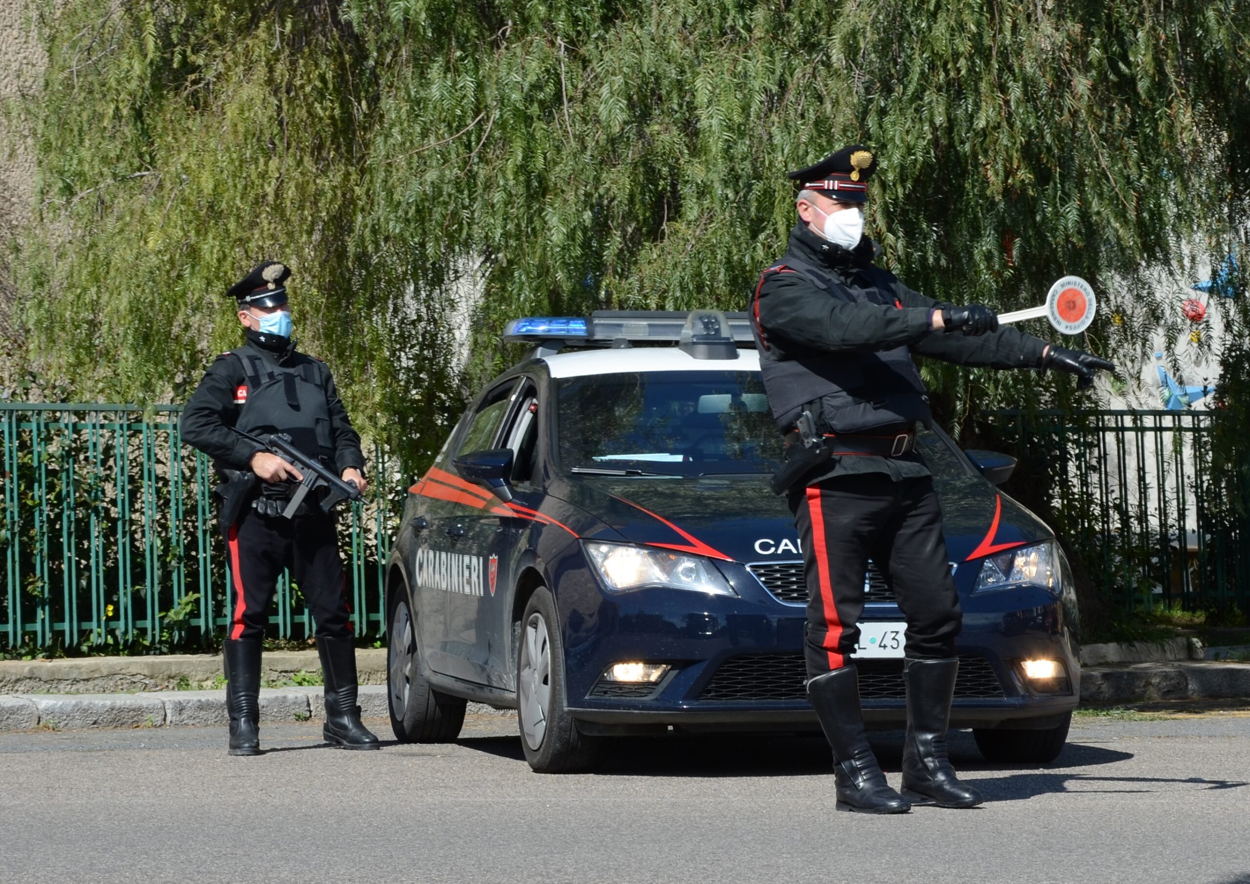 Alla guida senza patente e senza assicurazione di un’auto sotto sequestro: denunciato a Mandas