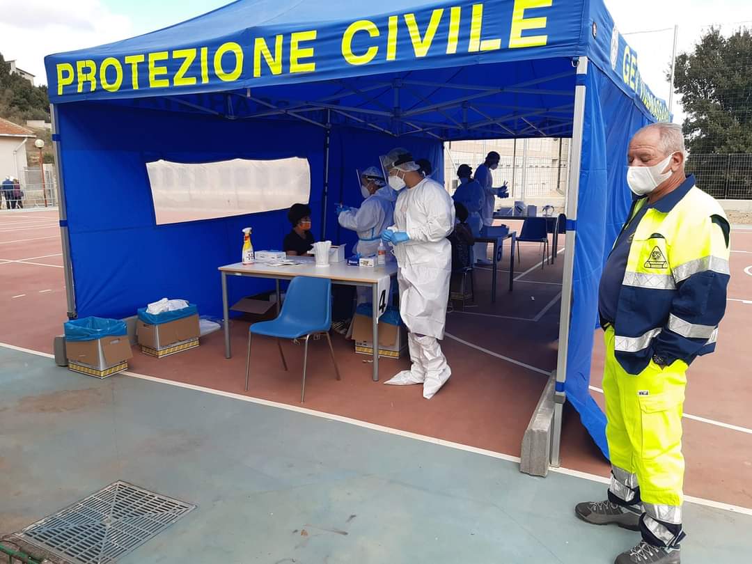 A Villamassargia boom di tamponi per uscire dall’incubo zona rossa: “1100, non molliamo”