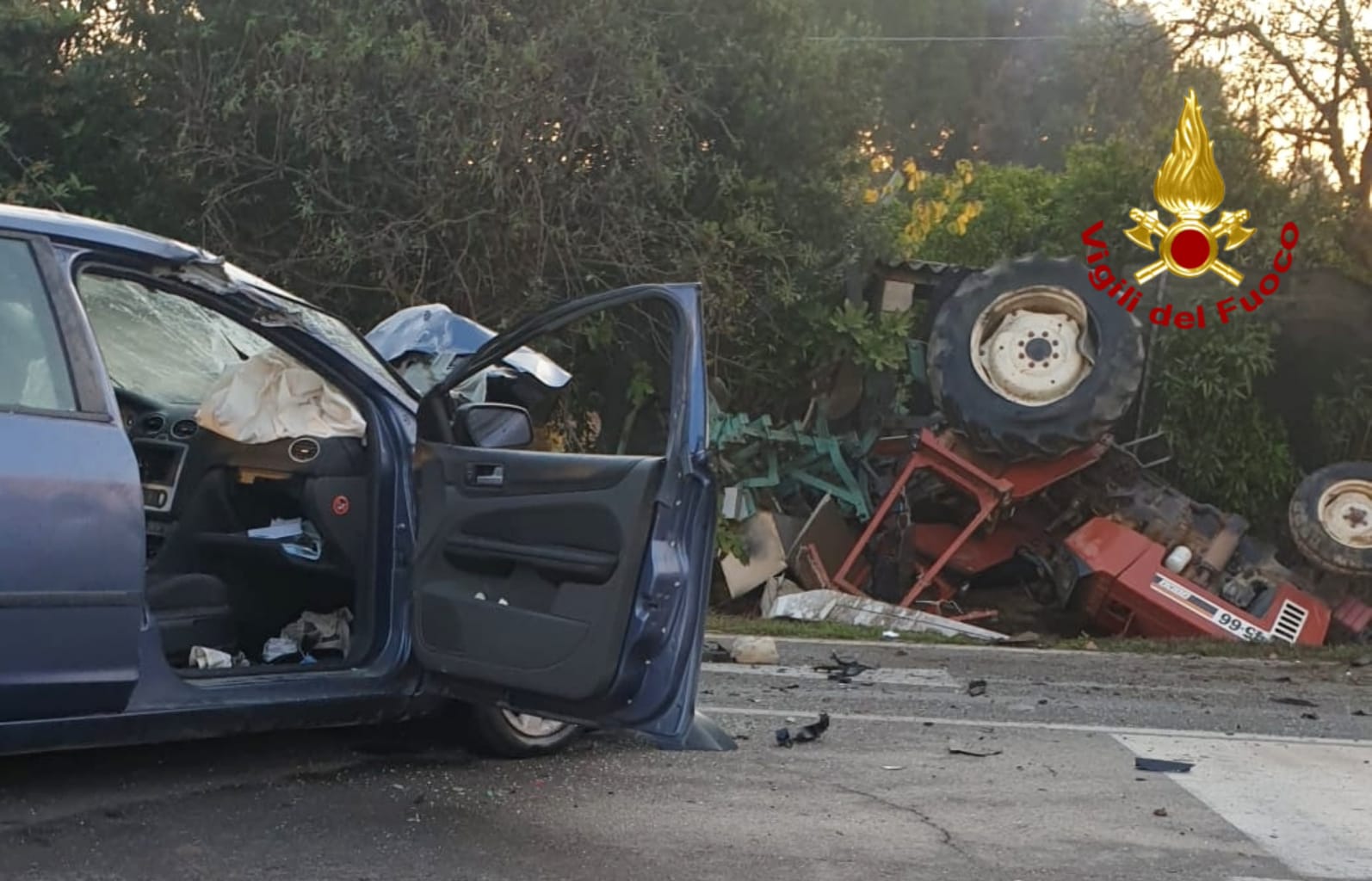 Scontro tra un’auto e un trattore a Serramanna, ci sono due feriti