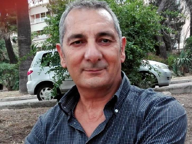 L’addio di Cagliari e Guspini a Gianni Carboni, il prof che aiutava gli ultimi: “Un tumore l’ha stroncato a 57 anni”