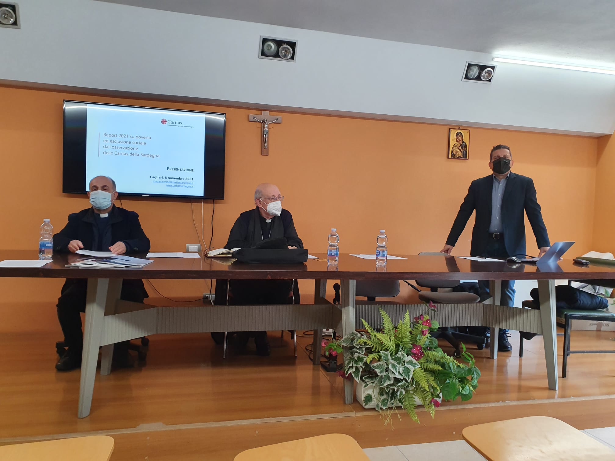 Il Covid e le chiusure fanno esplodere la povertà in Sardegna: nell’isola l’esercito dei 101 mila bisognosi