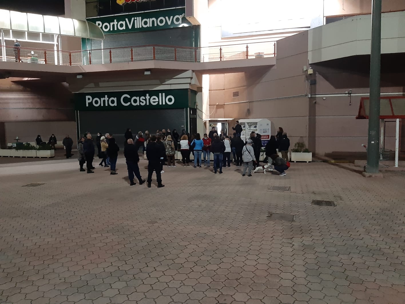 Città Mercato di Pirri allo sbando, lavoratori pronti alla guerra: “Diteci quando partono i lavori o protesteremo sotto la Regione”