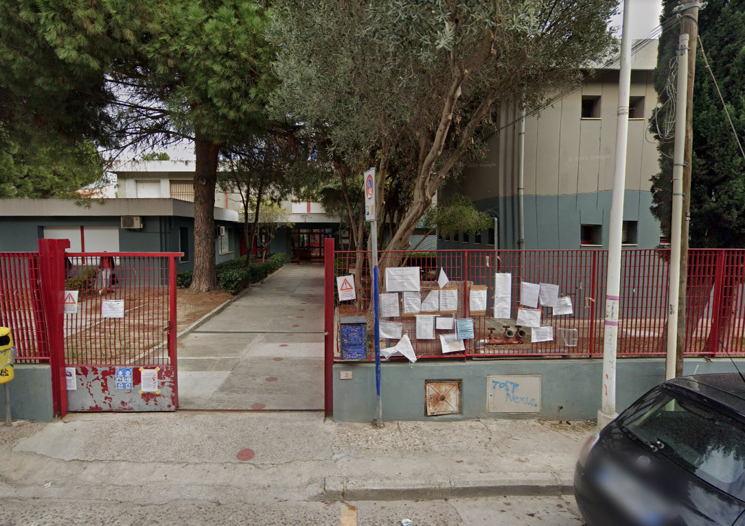 Quartu, il Covid entra nella scuola media di via Tiziano: decine di alunni finiscono a casa