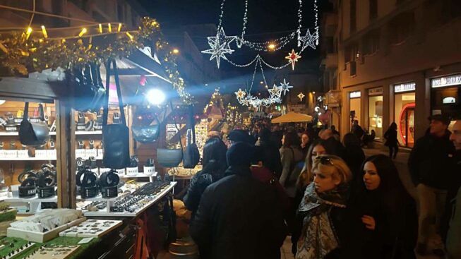 Tornano i mercatini di Natale a Cagliari, ma super blindati: ingresso e acquisti solo col green pass
