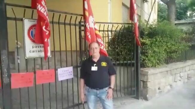 Stipendio tagliato del 35 %, lavoratori in lotta a Natale alla Scuola di Musica a Cagliari: “Pronti a azioni estreme”