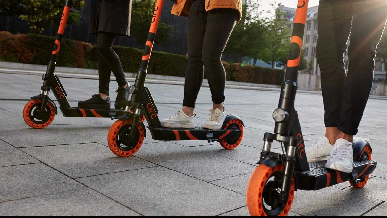 A Quartu arrivano 240 monopattini: spazi sicuri nelle vie a 50 km orari e sulle piste ciclabili