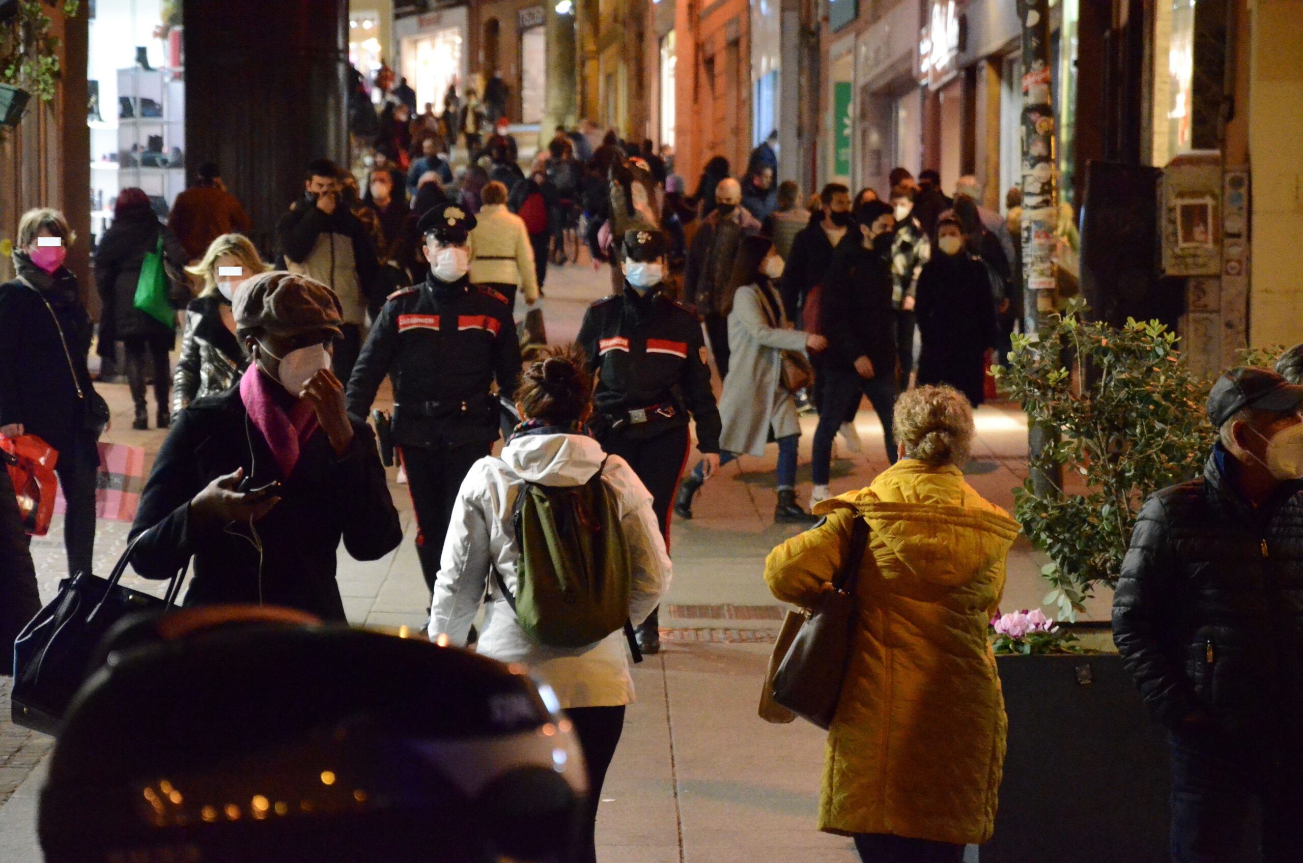 Cagliari, trovato in possesso di oggetti rubati: 19enne denunciato per ricettazione