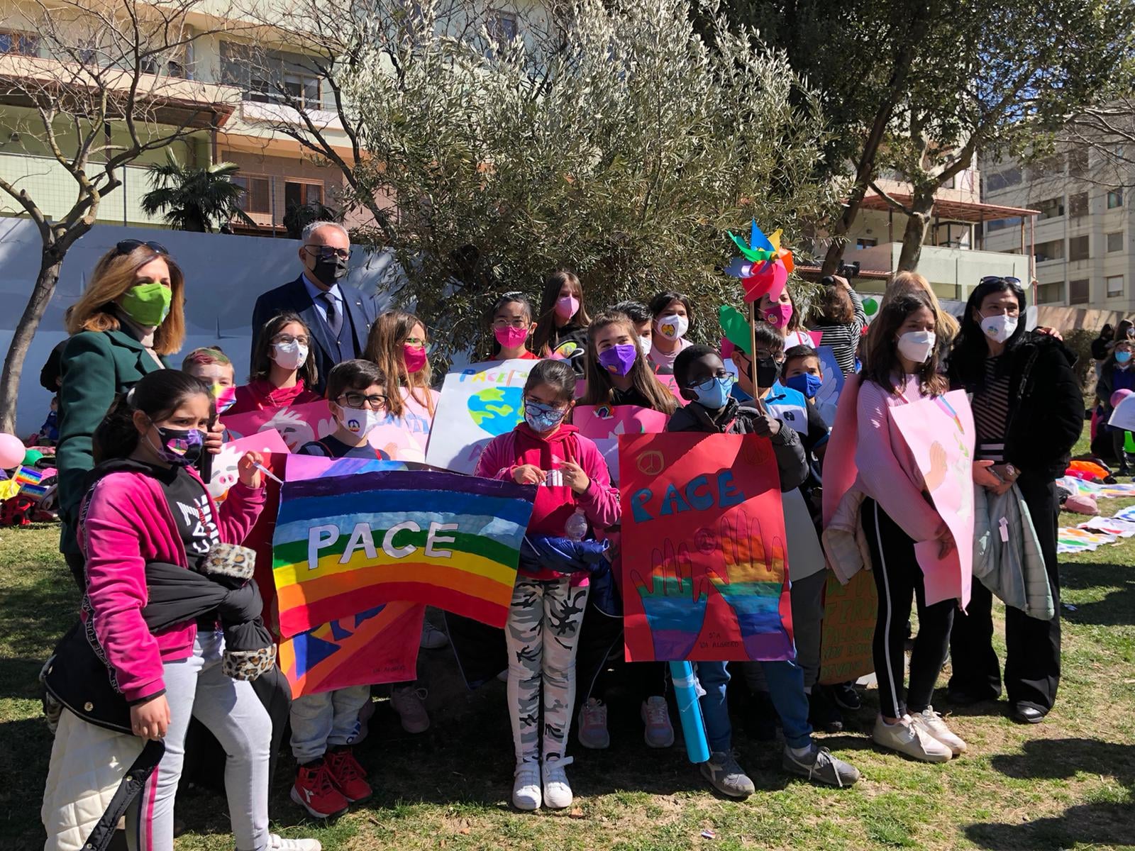 Quartu, Quartucciu e Maracalagonis: centinaia di bambini in marcia per la pace