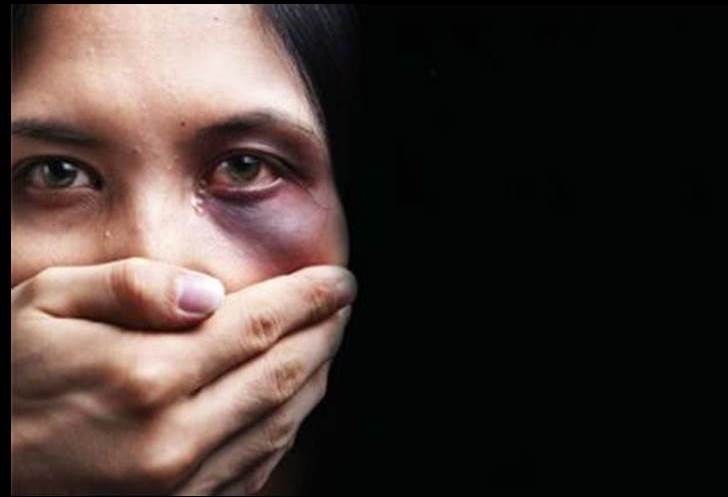 Botte, umiliazioni e minacce alle donne: raffica di codici rossi a Oristano, 5 in pochi giorni