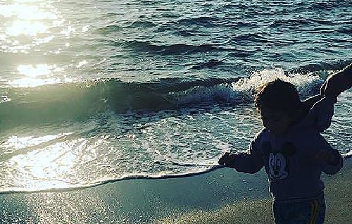 Sanluri, morto a 6 anni sotto gli occhi della madre: lacrime in paese per Samuele Ciccu