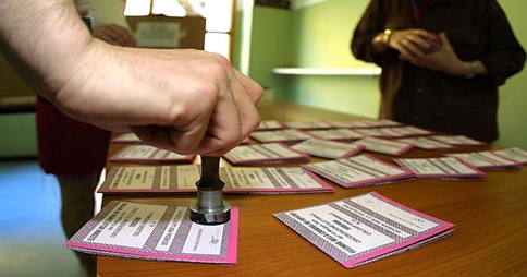 Referendum: alle 12 ha votato il 4,09% dei cagliaritani