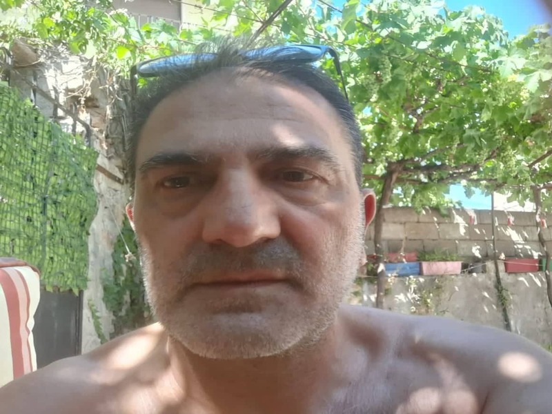 Cagliari, lo chef pestato dagli stranieri alla Marina: “Volevo difendere il mio rione, ora ho tre costole rotte”