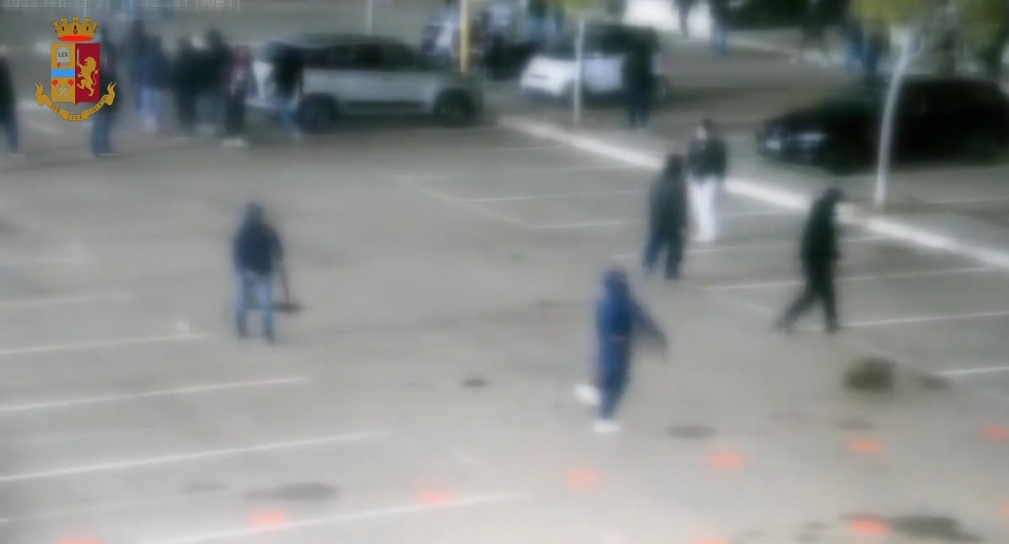 Violenze, risse e pestaggi: ecco chi sono gli Sconvolts arrestati a Cagliari