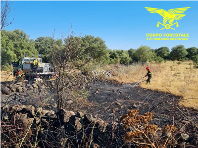 Vasto incendio a Setzu, proseguono le operazioni di bonifica