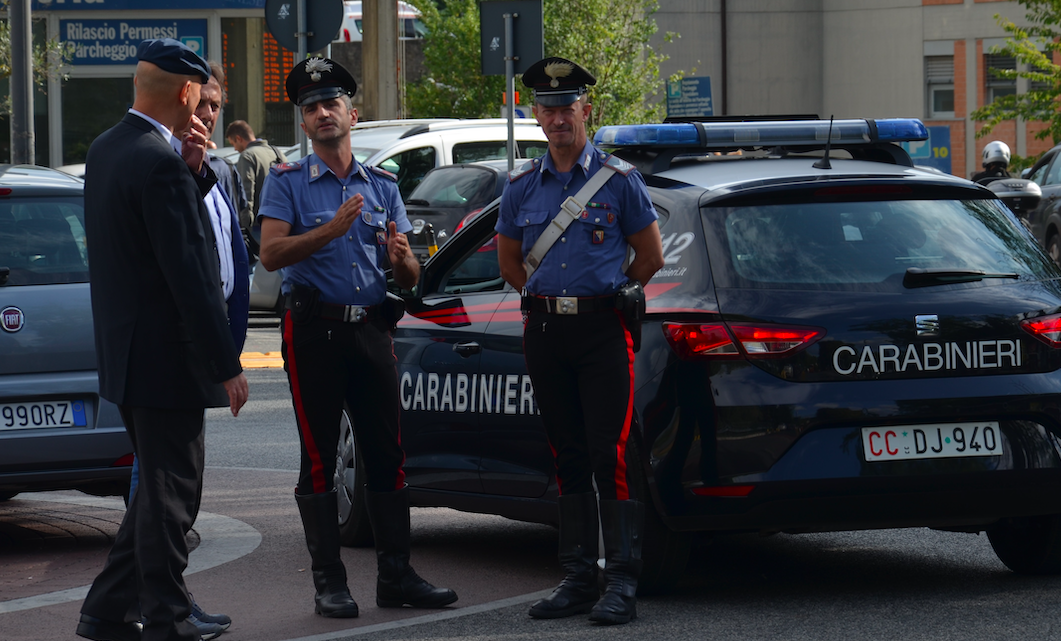 Acquista una piscina che non arriva, una denuncia a Villacidro